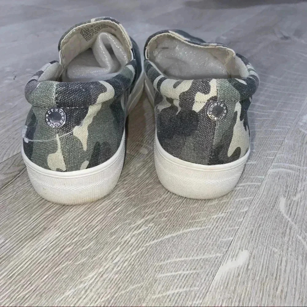 Steve Madden slip on camouflage women’s sz8.5. - Picture 3 of 7